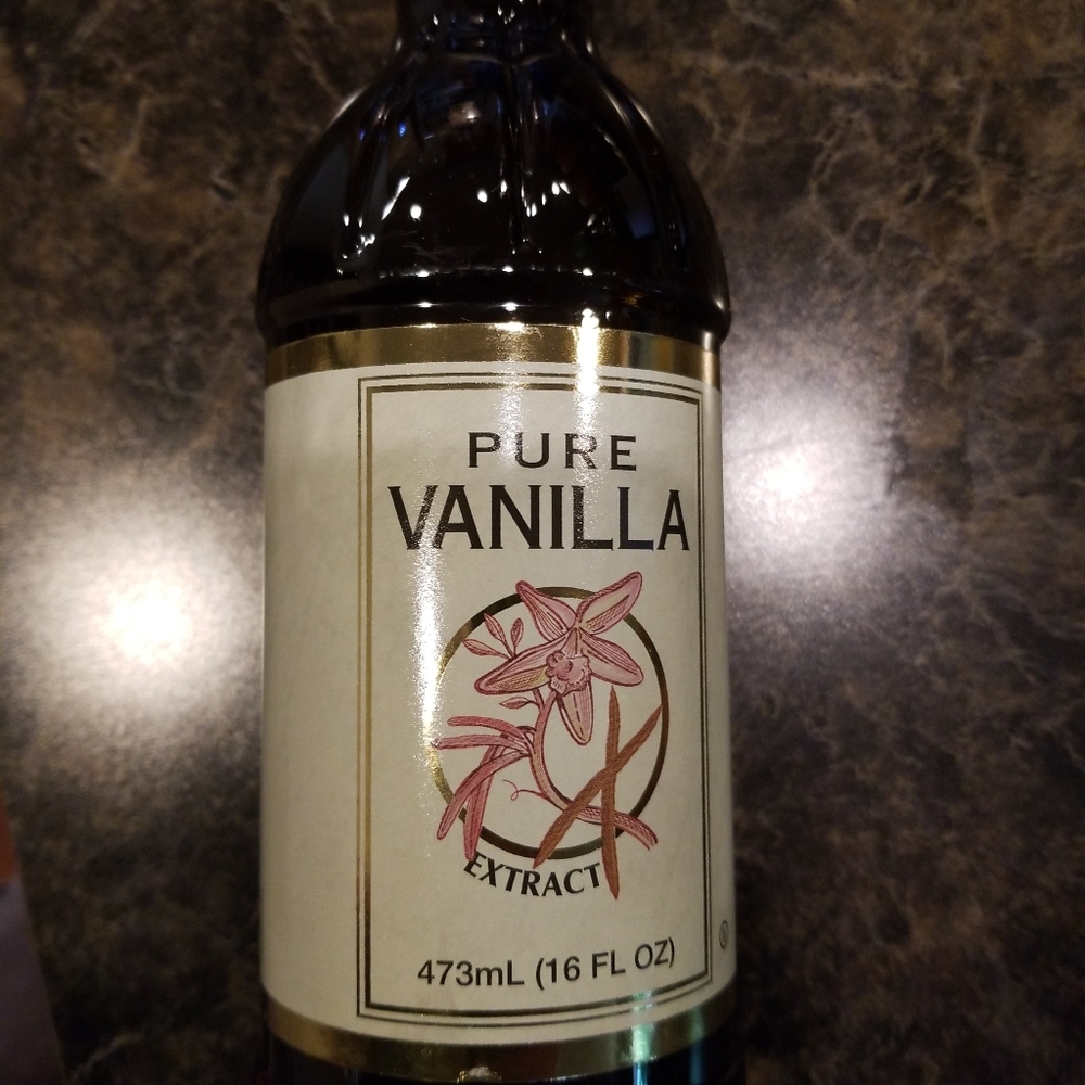 Pure Vanilla Extract 16oz. Kirkland Costco brand